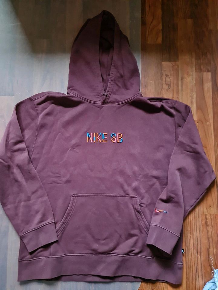 Original Nike Hoodie Gr. XL rot braun in Frankfurt am Main