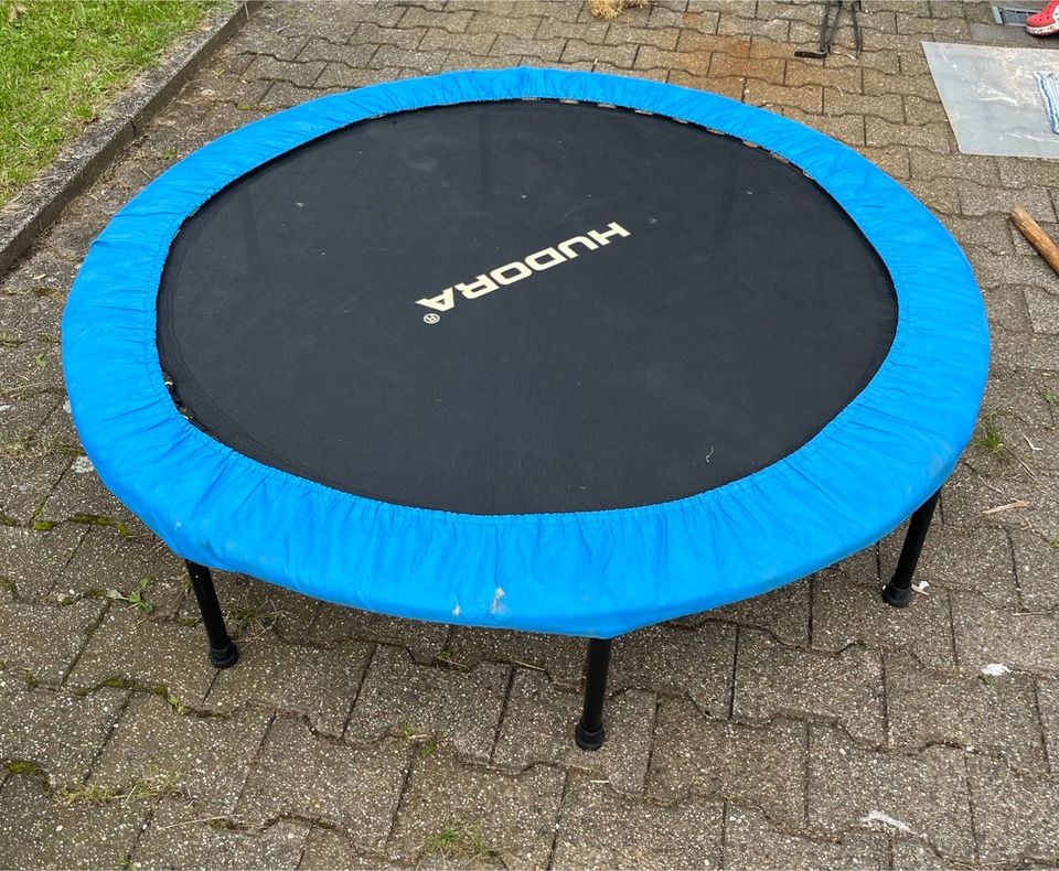 Hudora Trampolin Indoor Outdoor 140cm klappbar in Bochum -  Bochum-Wattenscheid | Spielzeug für draussen günstig kaufen, gebraucht oder  neu | eBay Kleinanzeigen ist jetzt Kleinanzeigen