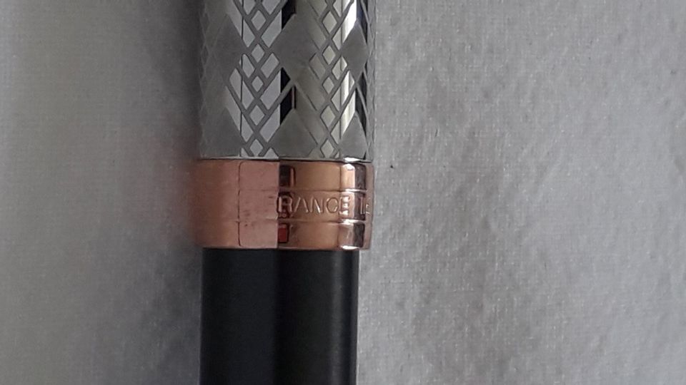 Parker Füllfederhalter SONNET Grau Edel Füller 18K 750 Gold Feder in Berlin