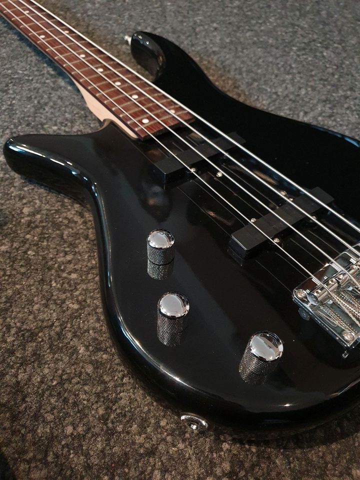 Cruzer by Crafter JJ Linkshänder E-Bass in Hannover