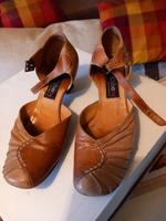 Damenschuhe, Sommerschuhe Leder Markenschuhe Gr.36/37 je 5€ Berlin - Marzahn Vorschau