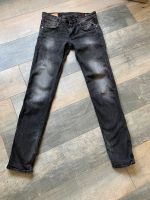 Replay Denim Jeans grau Größe 30 /34 Länge Nordrhein-Westfalen - Paderborn Vorschau
