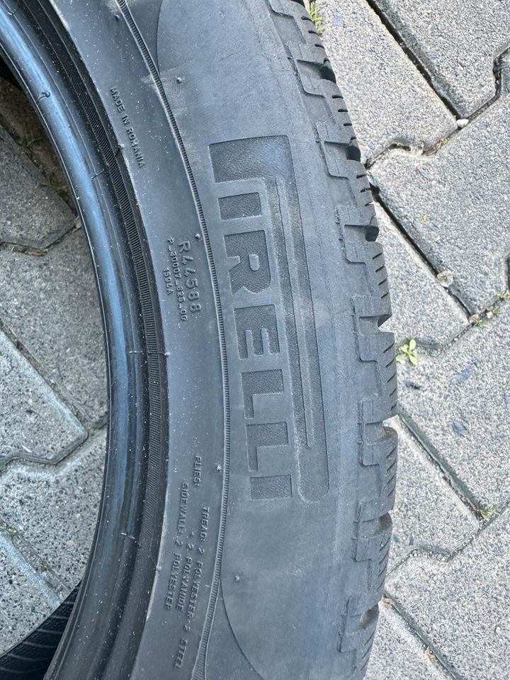 4 Winterreifen pirelli 235/50R19. 103H in Wiesbaden