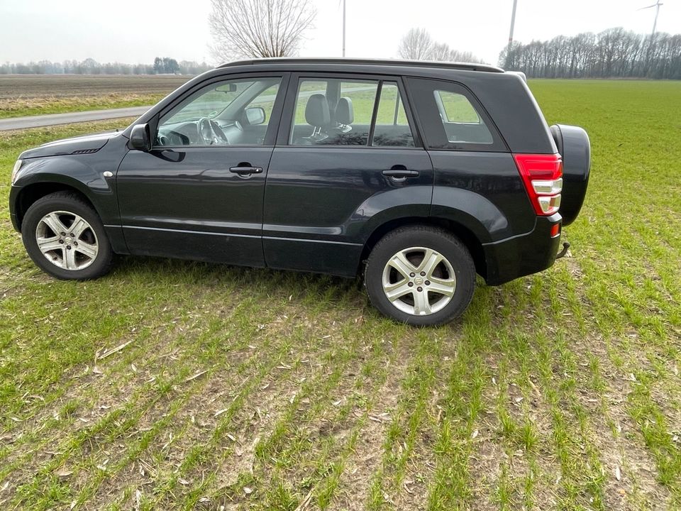 Suzuki Grand Vitara / Allrad in Glandorf