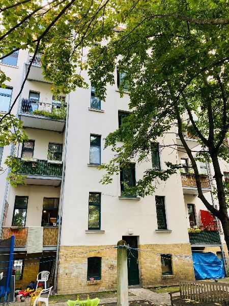 Wundervolles Mehrfamilienwohnhaus mit FERNWÄRMEVERSORGUNG!! in Leipzig