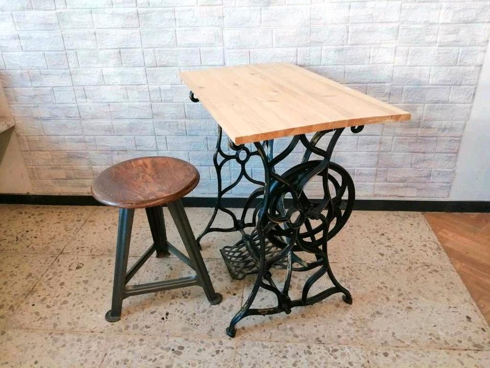 SINGER ,  LADA Nähmaschine gestell Schreibtisch Tisch upcycling in Taunusstein