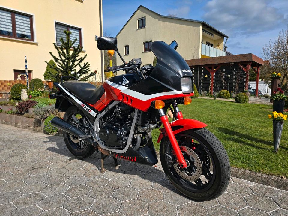 Honda VF 500 F in Pegnitz