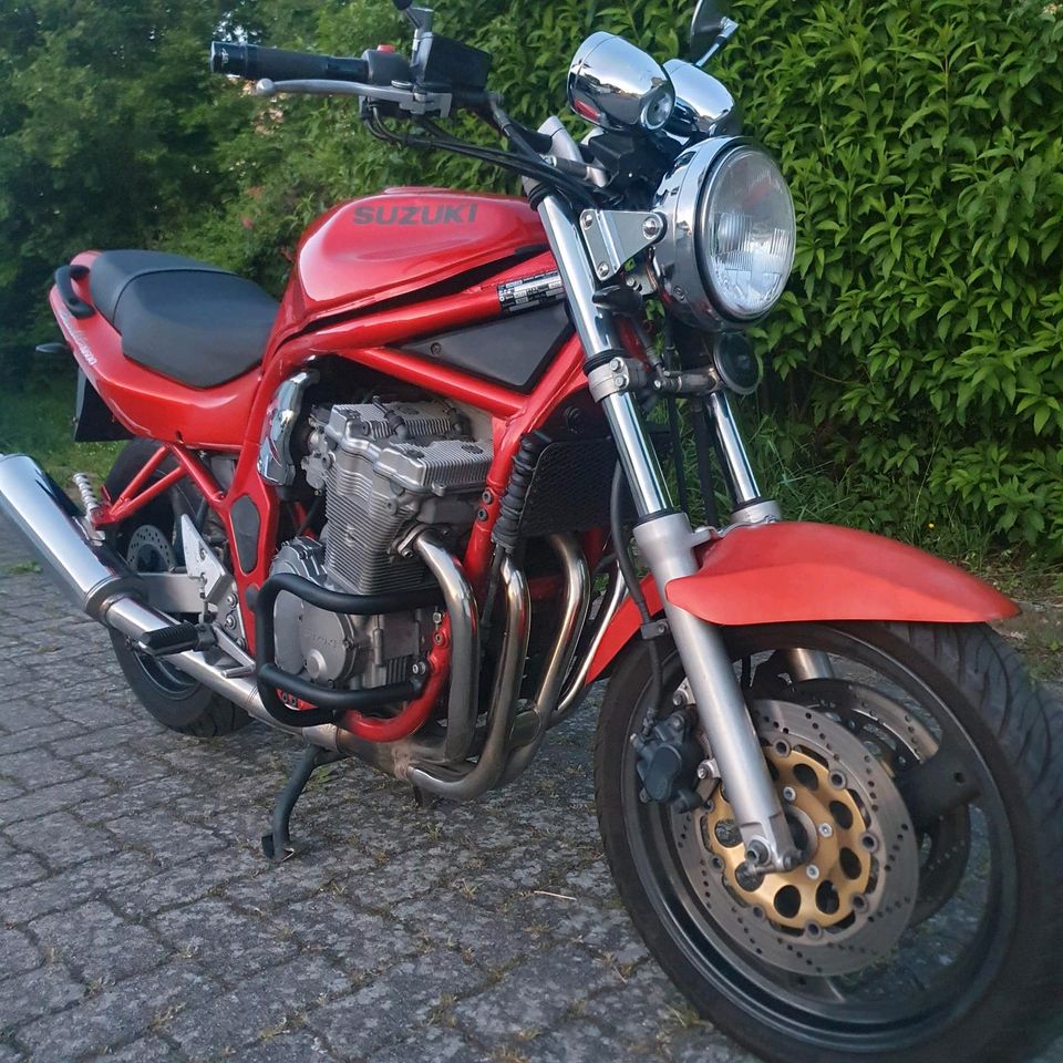 Suzuki Bandit gsf 600 viele neuteile in Karlsruhe