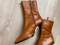 Zara Stiefelette Köln - Braunsfeld Vorschau