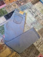 Hochwertige Jeans Hose von Brax Gr.40/Gr.L Neu Eimsbüttel - Hamburg Eidelstedt Vorschau