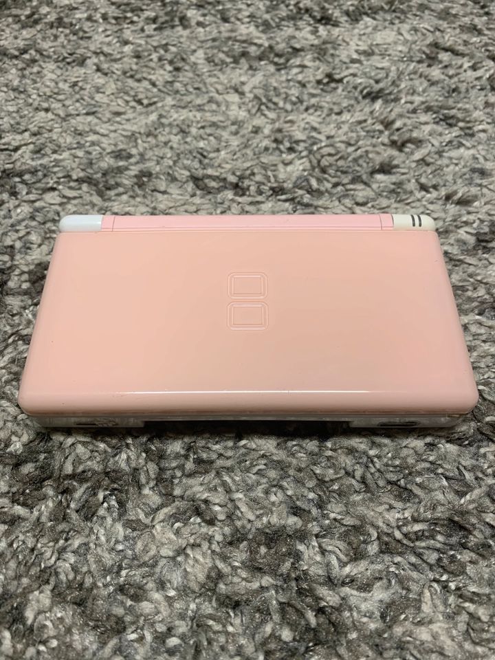 Nintendo DS Lite Pink Handheld Spielekonsole Konsole + Kabel TOP✅ in Wöllstein