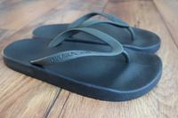 Emporio Armani Badeschuhe Zehentrenner Flip Flops Gr. 41 Bayern - Großkarolinenfeld Vorschau