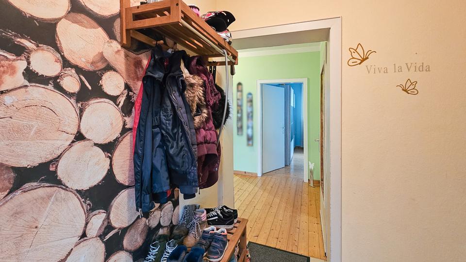Zweifamilienhaus mit Doppelgarage in Eilhausen zu verkaufen in Lübbecke 