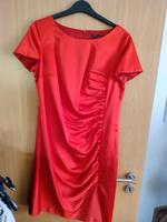 Kleid, festliches Kleid von s. Oliver in Größe 42, neuwertig Hessen - Korbach Vorschau