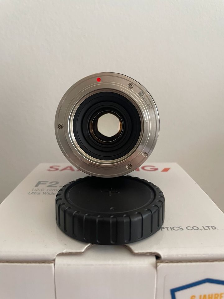Samyang 12mm F2,0 Fuji X schwarz – Weitwinkel, manueller Fokus in Köln