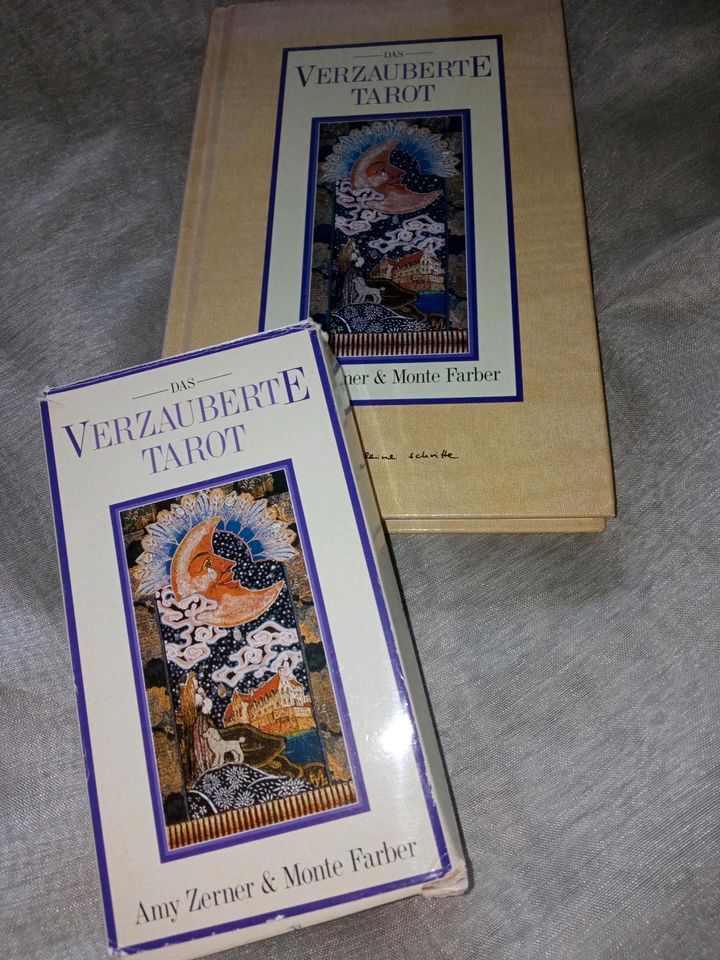 Das verzauberte Tarot ,78 Karten mit Begleitbuch in Windeck