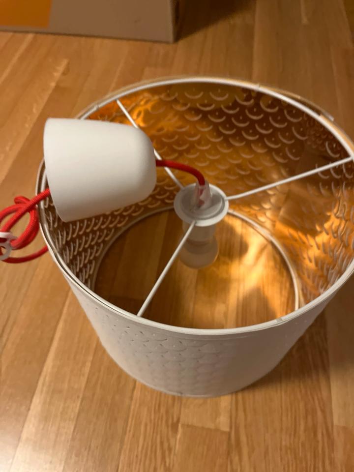 Ikea Lampenschirm Nymö mit Fassung Textilkabel weiß Messing in Köln