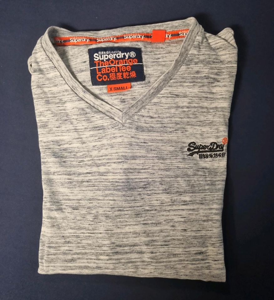 Superdry Tshirt, Größe XS, wie Neu in Hennef (Sieg)