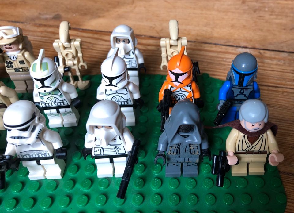 Lego Star Wars 17 Figuren in Berlin