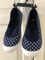 NEU Ballerinas Kinder Mädchen Schuhe blau gepunktet, Gr. 28 H&M Schleswig-Holstein - Harrislee Vorschau