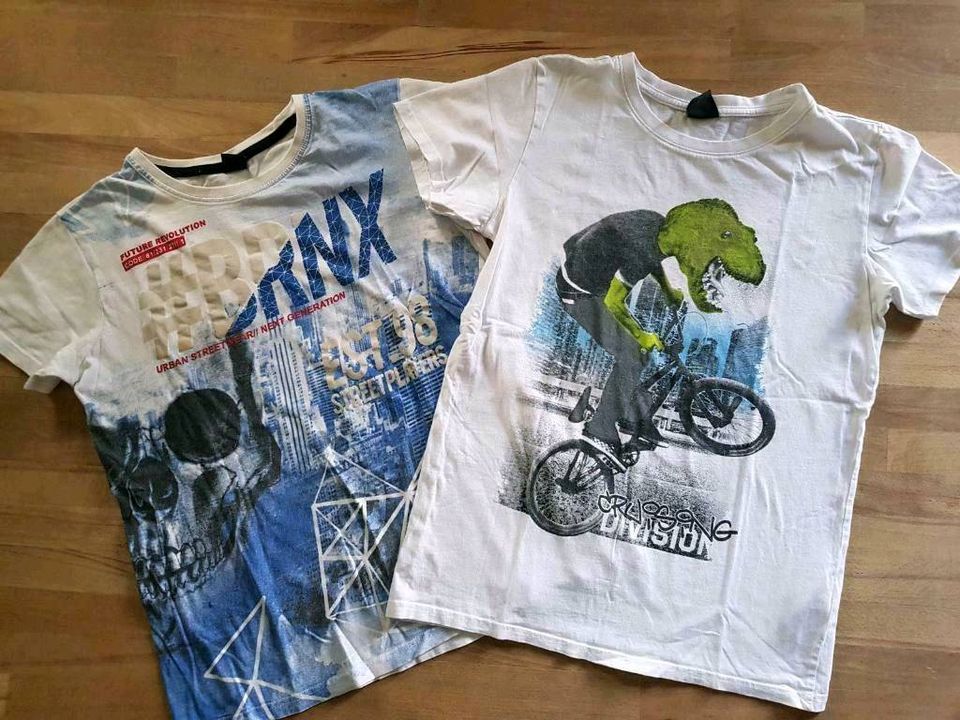 T-shirts 158/164 ab 1€ H&M Minecraft Bayern Wolfskin Nintendo in Niederroßbach