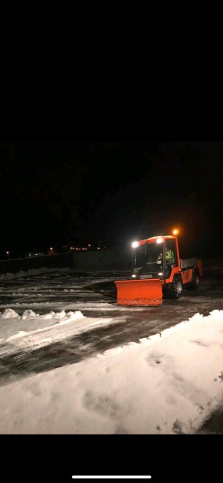 Winterdienst, Schneeräumung , Eisbeseitigung in Laboe