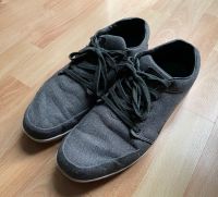 Herren Sneakers Turnschuhe Gr.45 grau von Play Hard Niedersachsen - Oldenburg Vorschau