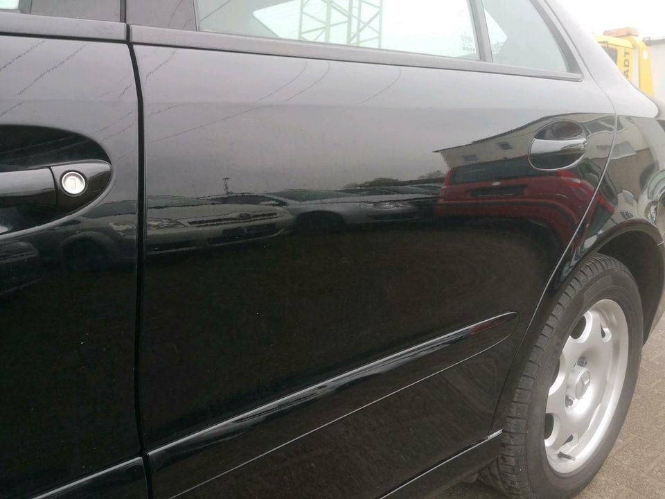 Mercedes W211 Tür hinten links Uni Schwarz 040 in Lippstadt