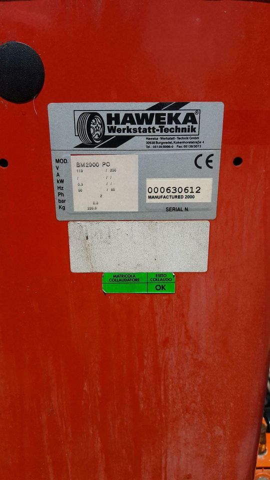 Haweka Reifenwuchtmaschine Modell BM2900PC in Peißenberg