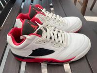 Air Jordan Sneaker 43 weiß-rot (guter Zustand) Schleswig-Holstein - Lübeck Vorschau