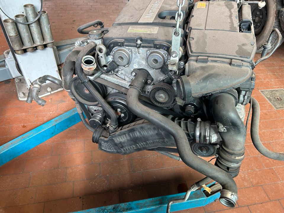 Mercedes Benz SLK R171 1.8 Komp Motor komplett 271944 in Idar-Oberstein