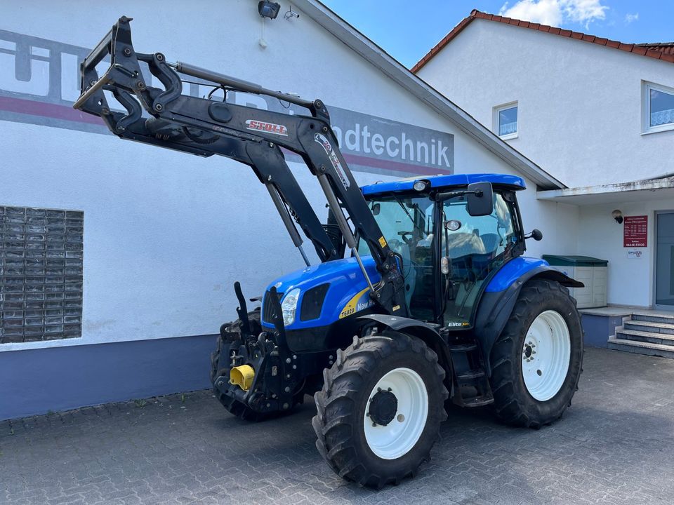 New Holland Traktor T6020 in Schlitz