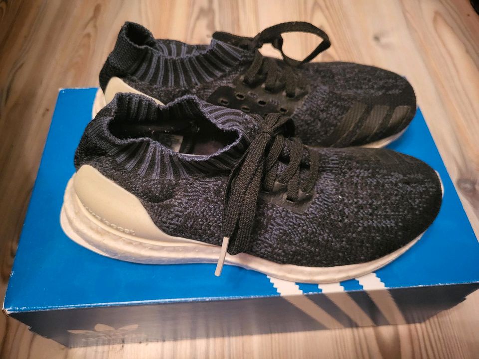 Adidas ultra boost Kinder Sport Schuhe Gr 3 1 2 35 5 wie NEU in