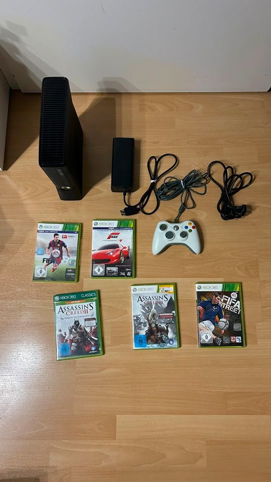 Xbox 360, ein Xbox Controller und 5 Spiele in Hannover