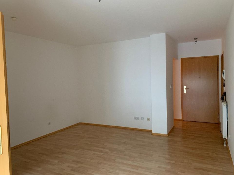 Ab sofort - 1-Zimmer-Wohnung mit Balkon in Plauen
