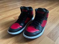 Jordan Schuhe/Sneaker Jumpman  high Gr. 43 schwarz/weiß Leipzig - Plagwitz Vorschau
