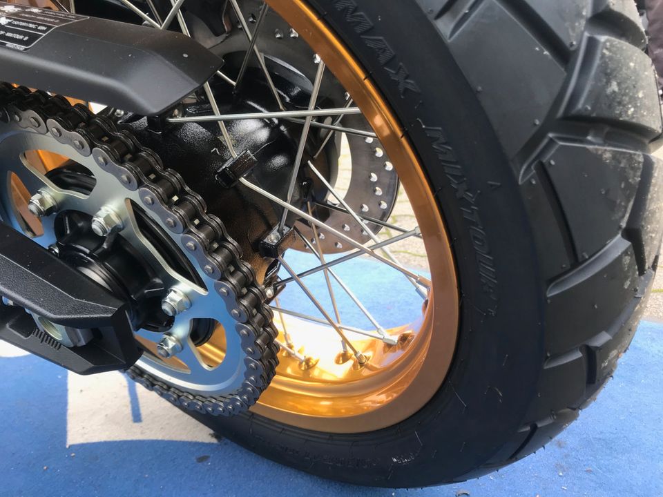 Böwadt-und-Hansen-185-Suzuki-DL-800-DE-V-Strom-schwarz-blau in Handewitt