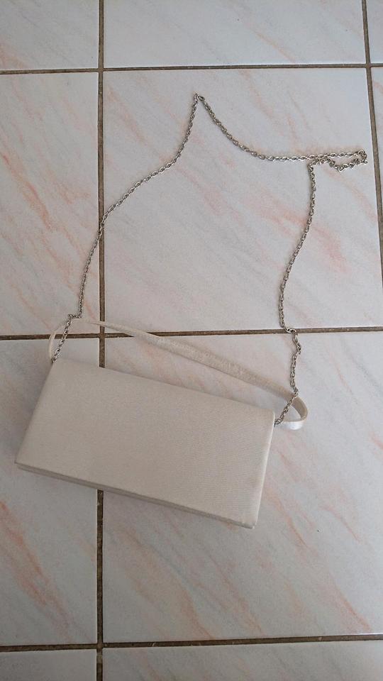 Brautkleid von Lilly in 34/36 mit Jäckchen, Tasche und Haarreif in Ottweiler