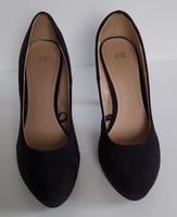 Schwarze schicke Pumps mit Pfennigabsätzen von H&M Rheinland-Pfalz - Ingelheim am Rhein Vorschau