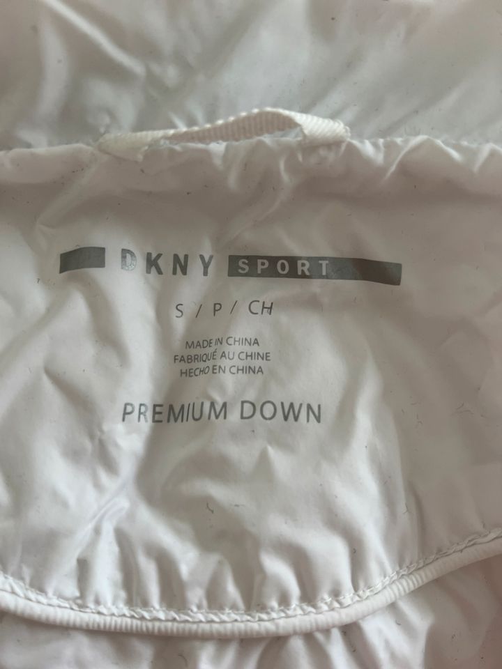 DKNY Daunenjacke TOP in Bielefeld