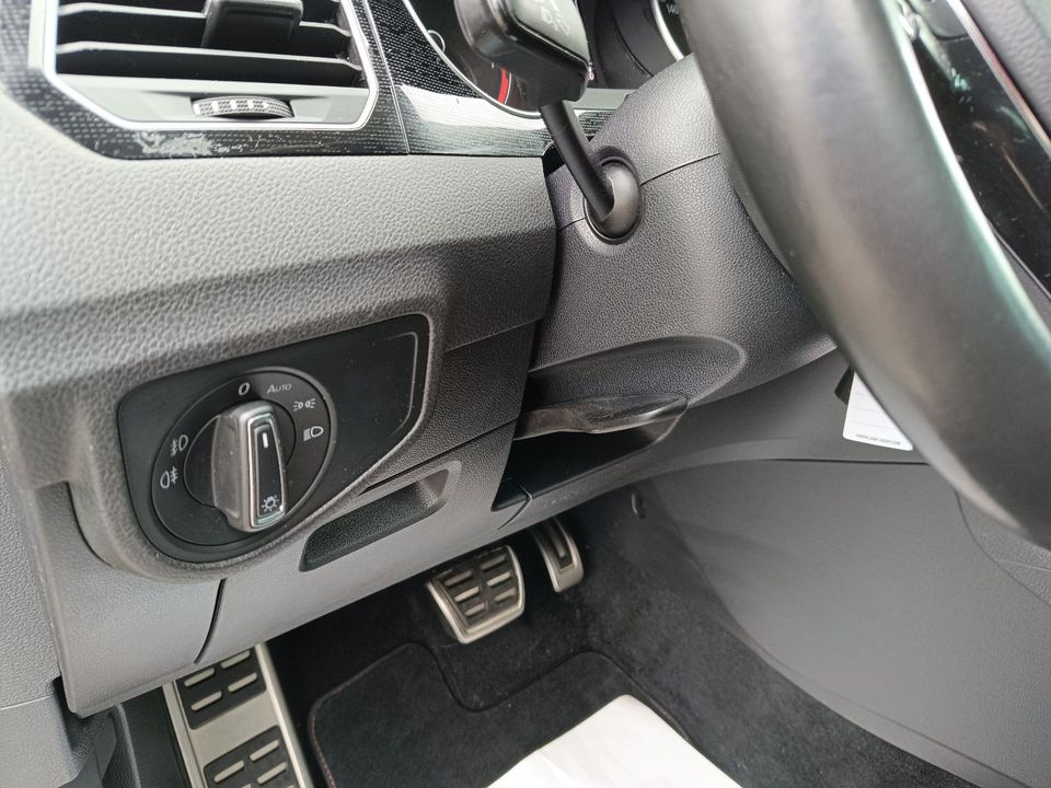 Volkswagen Golf Sportsvan VII Sound BMT Navi Bi-Xenon ACC in Pfullingen