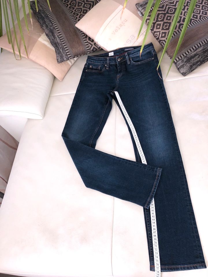 Tolle TOMMY HILFIGER Stretch Jeans ROME Straigt Fit 26/32 NP 139€ in Poing