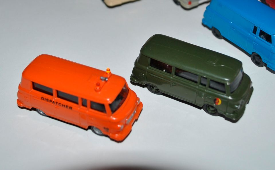 verschiedene Barkas Modelle in H0 / 1:87 in Gera