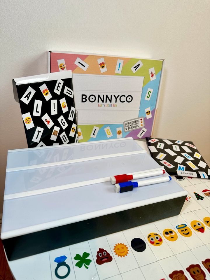 Bonnyco Light Box für Kinder mit Farbwechsel Leuchtkasten Set in Berlin