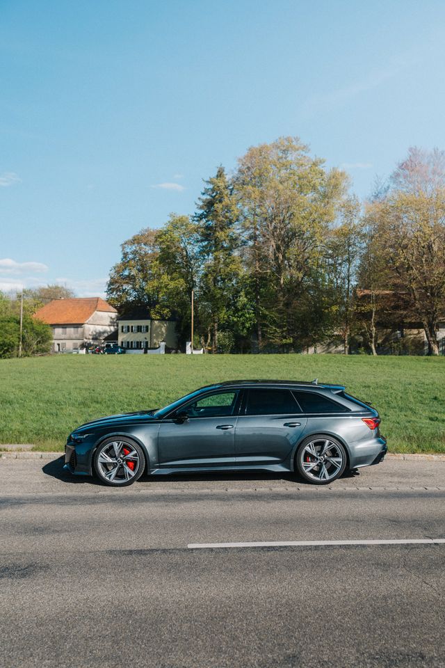 Audi RS6 C8 fahren Sportwagen mieten Hochzeitsauto 600 PS in Mindelheim