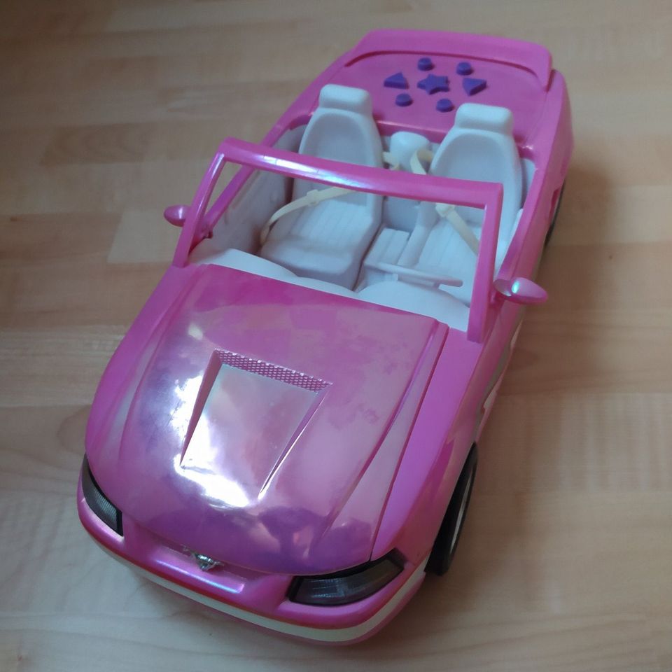 Barbie Spielzeugauto Mustang in Buckenhof Mittelfranken