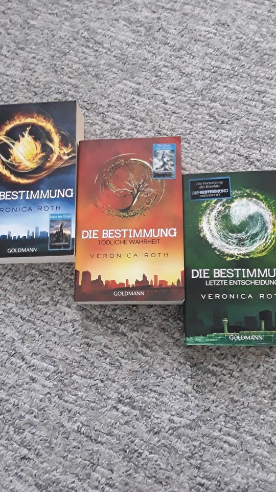 Veronica Roth Die Bestimmung 3 Bücher zus. 9 Porto 4,95 in Bernau