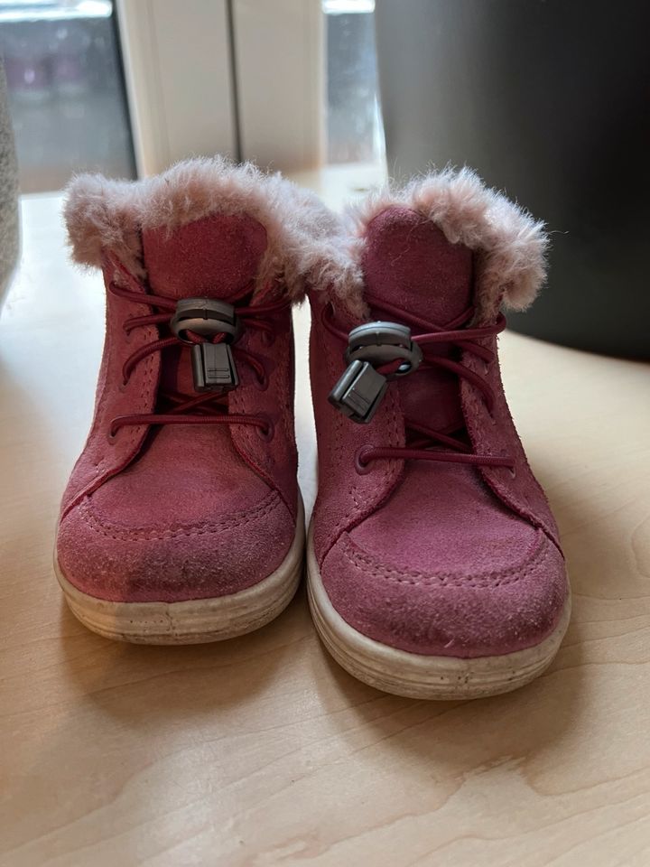 Babymädchen Winterstiefel Gr. 20 von Elefanten in Kleinblittersdorf