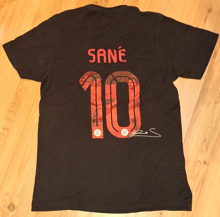 FC Bayern T-Shirt SANE in Größe M in Laubach (Eifel)