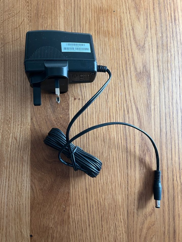 Netgear Netzstecker AC Adapter NEU UK Anschluss in Düsseldorf